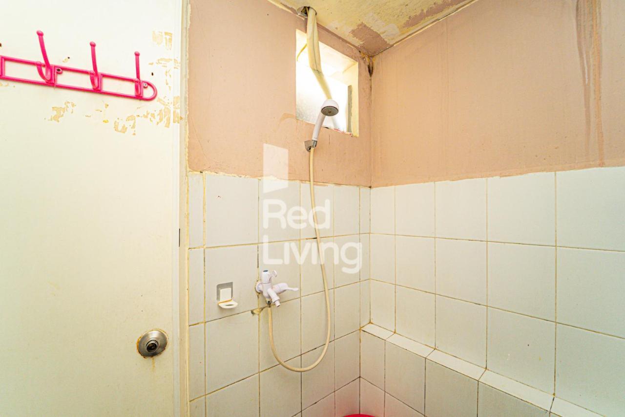 Redliving Kalibata - Homy Jasen Tower Jasmine 2* Jakarta